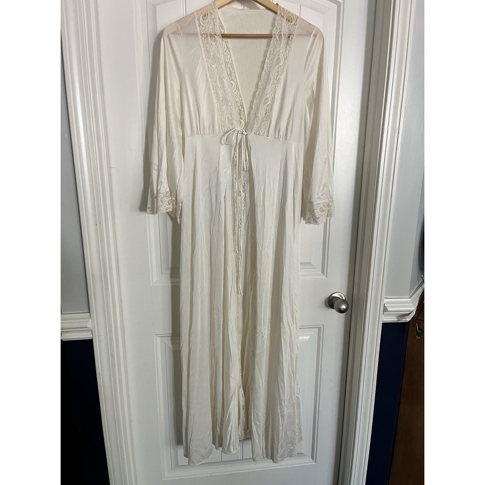 Vintage Ilise Stevens Satin Robe Ivory Lace Peignoir Lace Long Maxi Medium 768